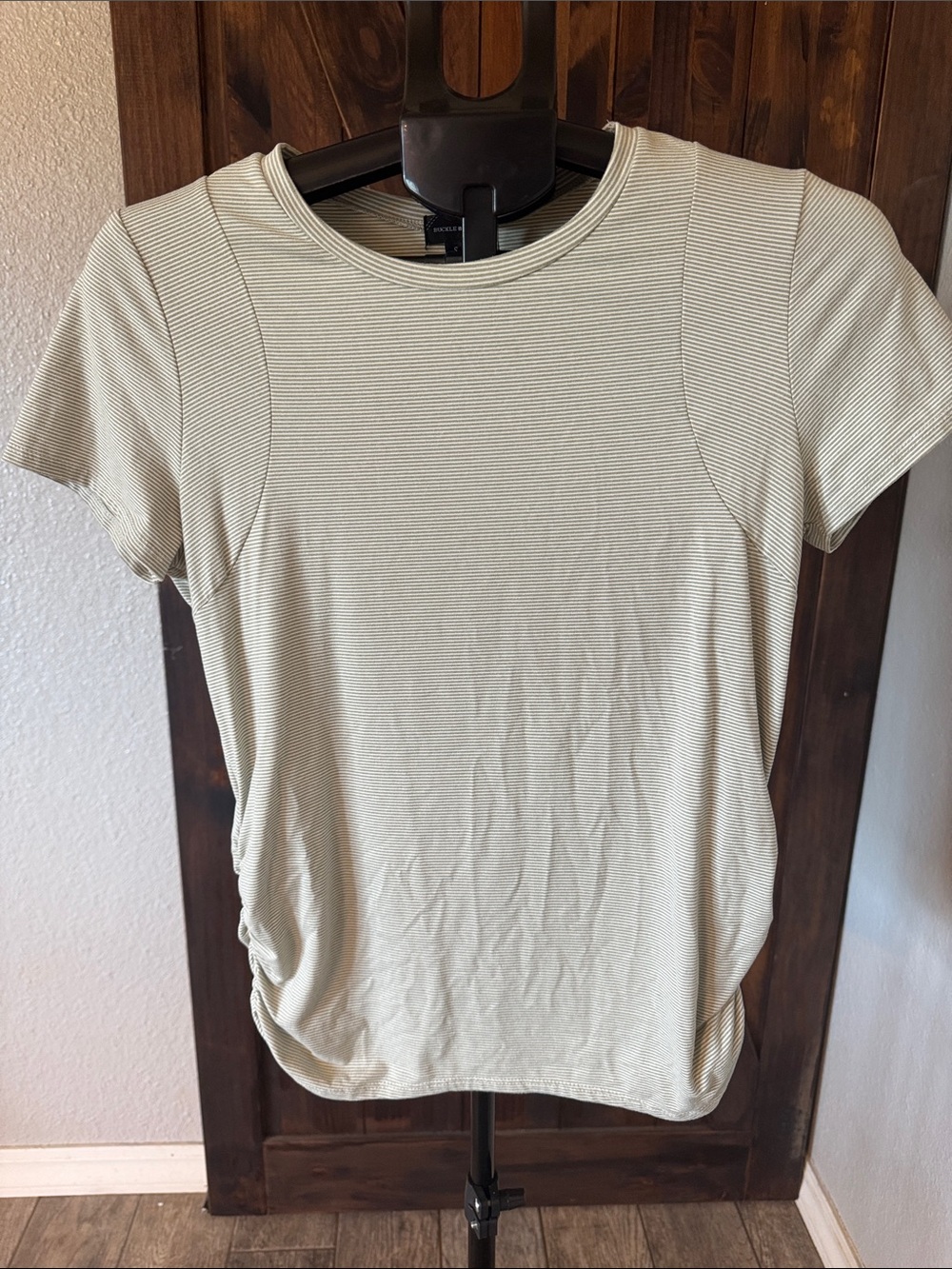 Buckle Light Sage Short Sleeve Women's Tee
